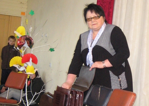 Rašytoja Ona Jautakė Vadžgiryje. Nuotrauka Linos Lukošienės