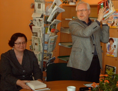 Regina Morkūnienė ir Kęstutis Urba Dusetose. Nuotr. autorės