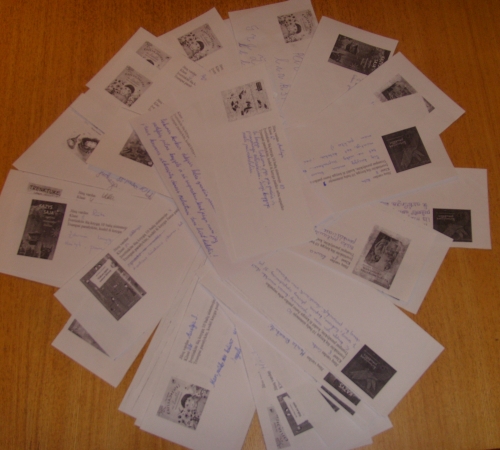 Atsiliepimus skaitytojai rašė ant specialiai tam parengtų lapelių. Nuotr. I. Mankevičienės