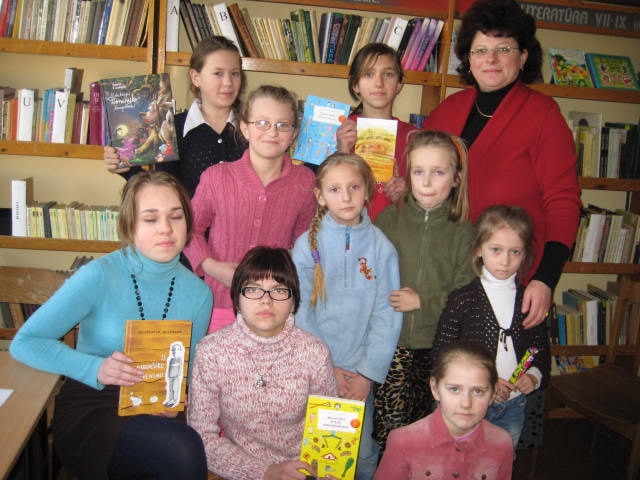 Metų knygas rinko Subačiaus bibliotekos lankytojai