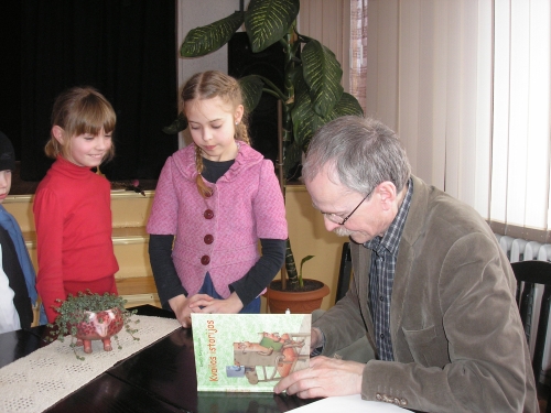 Kęstutis Kasparavičius su jaunaisiais vyturiečiais