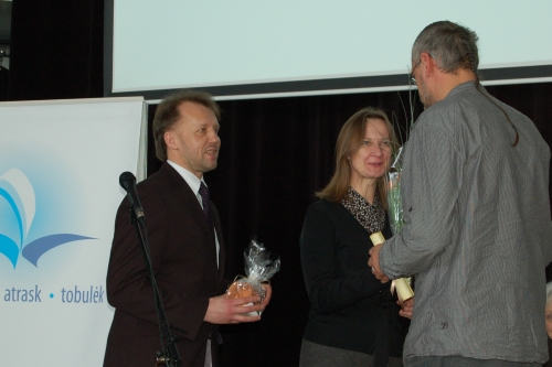 Donatas Smalinskas įteikė apdovanojimą Mariui Jonučiui