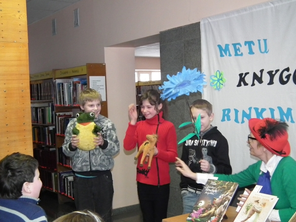 Arklys Dominykas ir varlė Nataša - V. V. Landsbergio knygos personažai