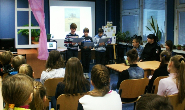 Knygos pristatymo metu visi klausėsi susikaupę ir susidomėję