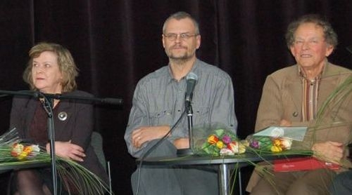 Į renginį atvyko paauglių knygų autoriai, iš kairės: K. Gudonytė, M. Jonutis, K. Saja. Nuotr. R. Kišūnaitės