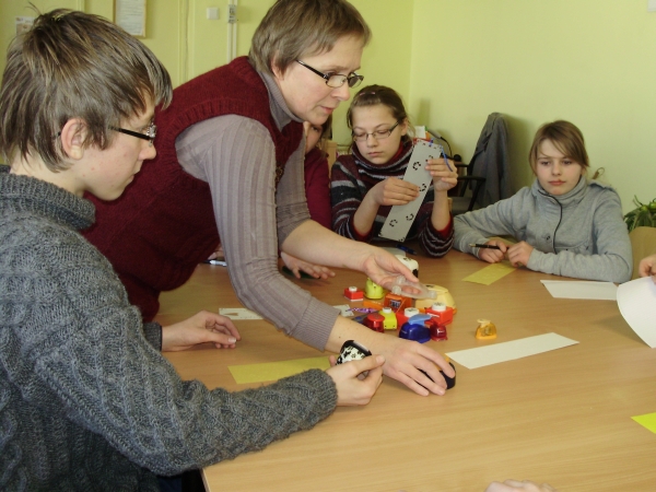 Su aktyviausiais septintokais knygas aptarėme žaisdami ir bendraudami