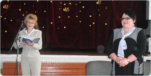 Rašytoja Ona Jautakė Tauragėje susitiko su skaitytojais. Nuotr. autorės