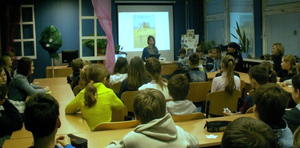 Knygos pristatymo metu visi klausėsi susikaupę ir susidomėję