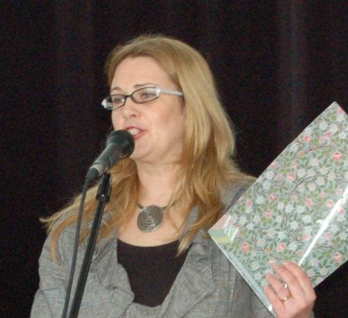 R. Kačkutė: Tikiu, kad ši akcija padeda populiarinti lietuvių rašytojų kūrybą ir skatinti skaitymą. Nuotr. R. Kišūnaitės