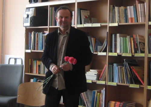 Rolandas Rastauskas Kretingos Jurgio Pabrėžos gimnazijoje. Nuotr. gimnazijos