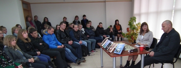 Susitikimas su S. Parulskiu Lentvario bibliotekoje